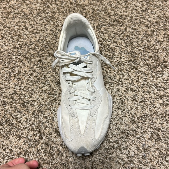 New Balance 327 sz 6 - Picture 7 of 10